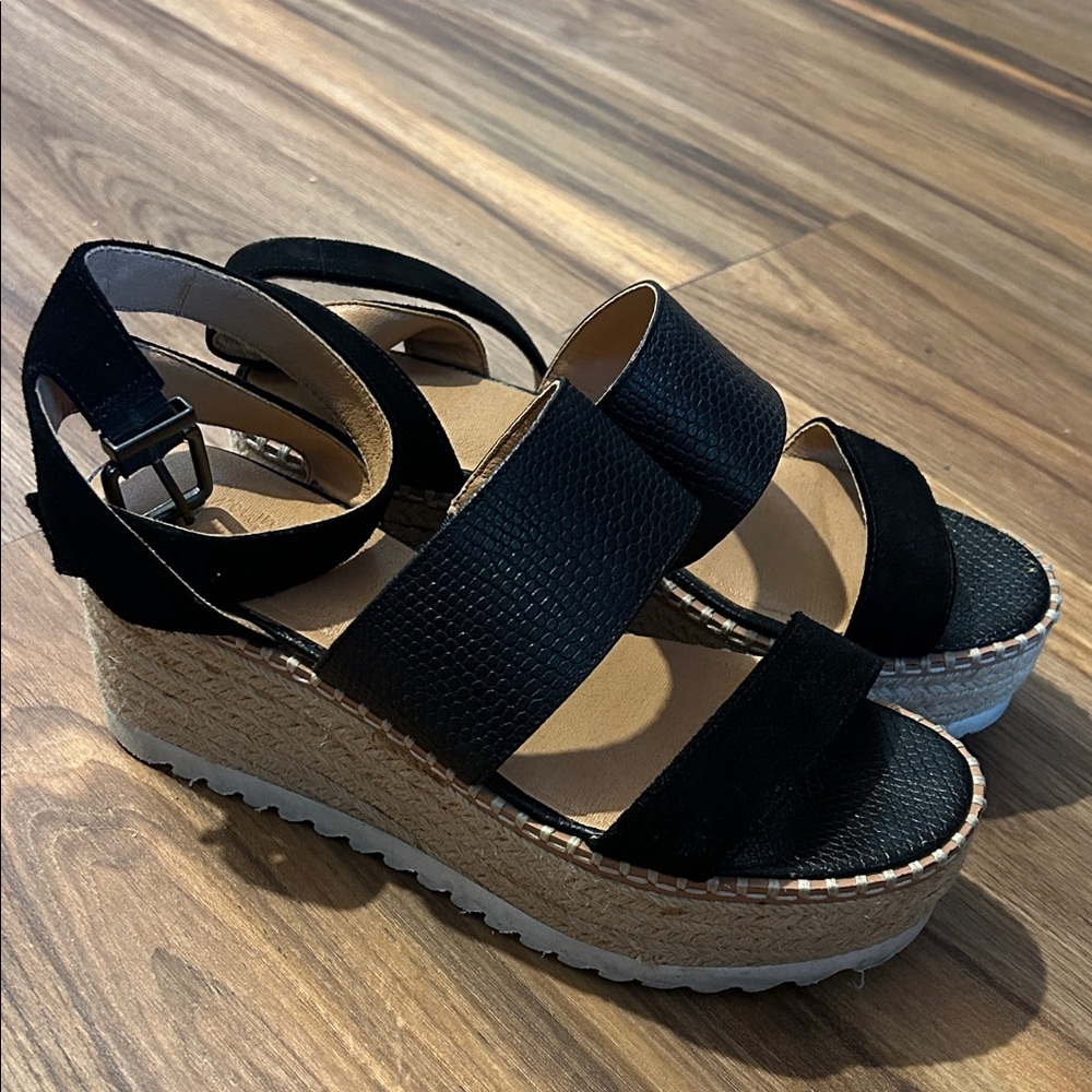 Crown Vintage Black Wedge Sandals 7 1/2M